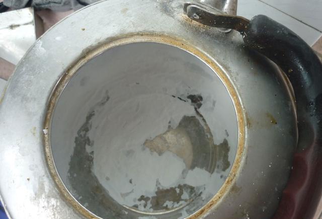 超濾不能去水垢,RO凈水機廢水多,我們怎么選擇?